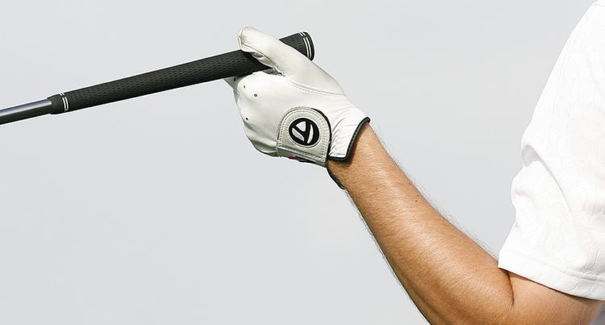 Regripping Your Golf Clubs, image: golftips.golfweek.com